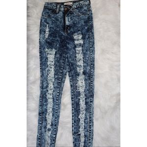 High rise wash ripped jeans Size 3
